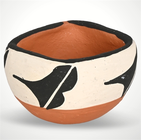 Hilda Tenorio Pre-1975 Signed Pottery Bowl