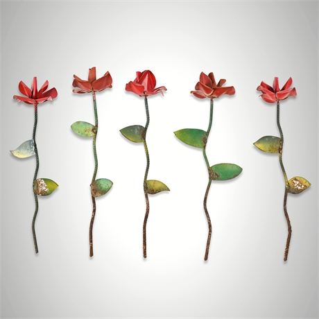 Set of 5 Red Metal Garden Flowers – Vintage Hand-Painted Iron Art, 13.5"