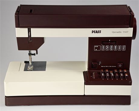 Pfaff Tipmatic 1147 Sewing Machine