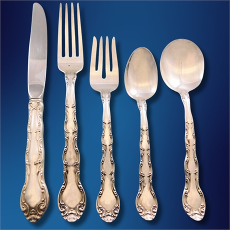 47 Troy Ounces: Alvin Sterling Silver 'French Scroll' Flatware