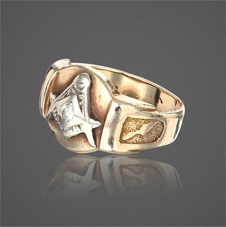 10K Gold Masonic Ring w/ 1/8ct Diamond – 8.48g, Size 9.5, Vintage Fraternal