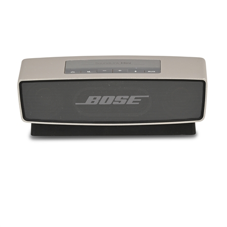 Bose Soundlink Mini w/ Charging Base