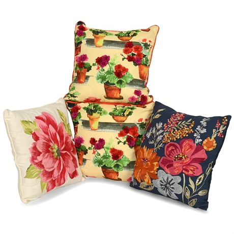 Floral Elegance: Decorative Pillow Collection