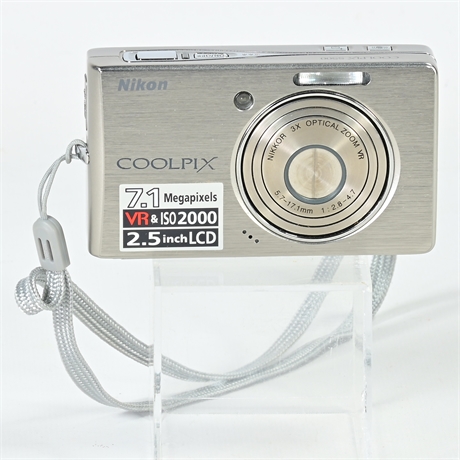 Nikon CoolPix S600 7.1 Megapixels Camera