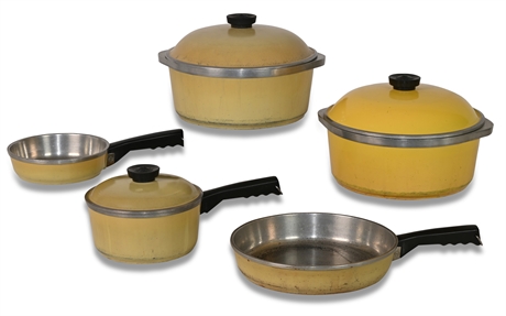 Sold at Auction: Aluminum Cookware Pots w/ Lids