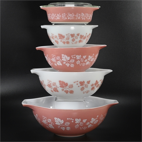 Vintage Pyrex Gooseberry Pink Cinderella Bowls