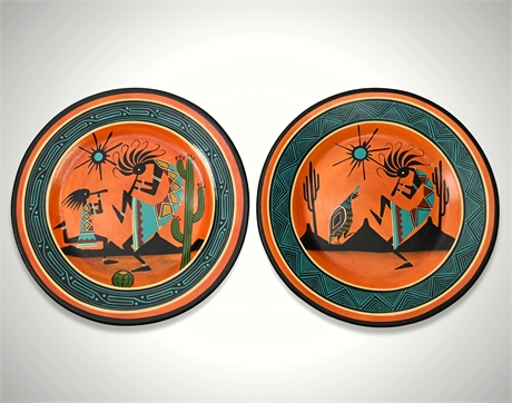 Pair of Jesús Díaz Tonalá Ceramic Plates – Kokopelli Folk Art
