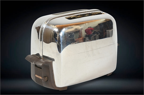 Vintage 1950's Toastmaster Chrome Toaster