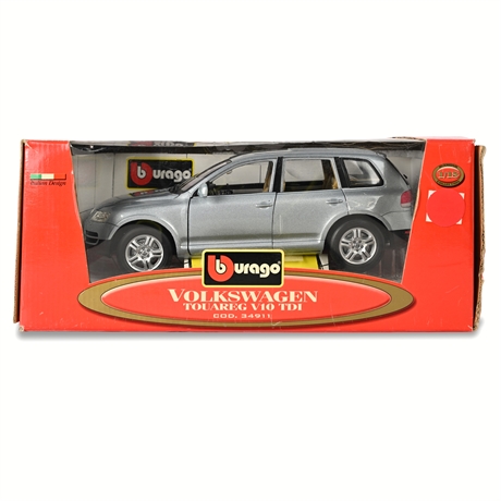Bburago 1:18 Volkswagen Touareg V10 TDI – Diamond Collection (Silver)