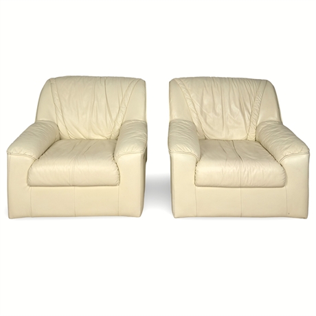 Pair of Italian Leather Club Chairs by Monaco Furniture