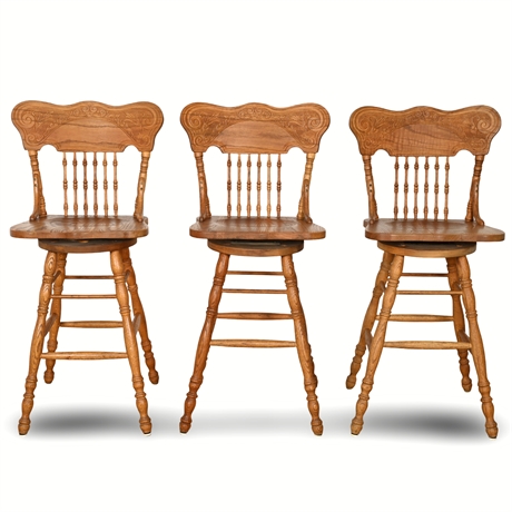 Amish 'Spring Meadow' Pressback Swivel Barstools