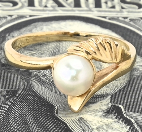 14K Pearl Ring, Size 6