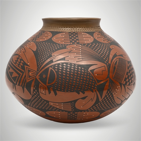 Lucy Mora de Bugarini Mata Ortiz Pottery Jar – Hand Coiled & Painted