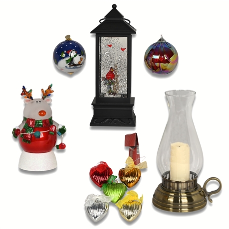 Festive Holiday Decor Lot