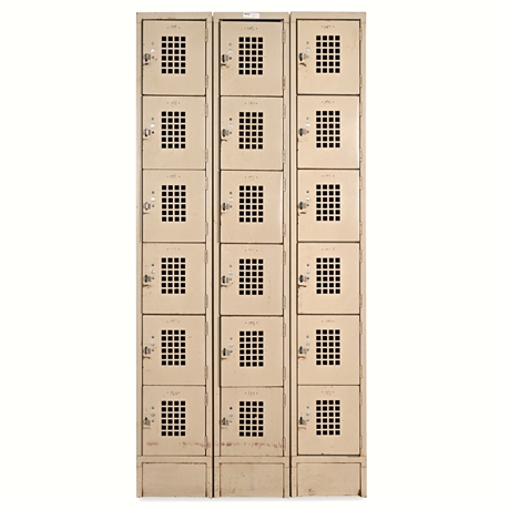 Industrial Steel Locker Unit – 18 Compartments, Beige Finish