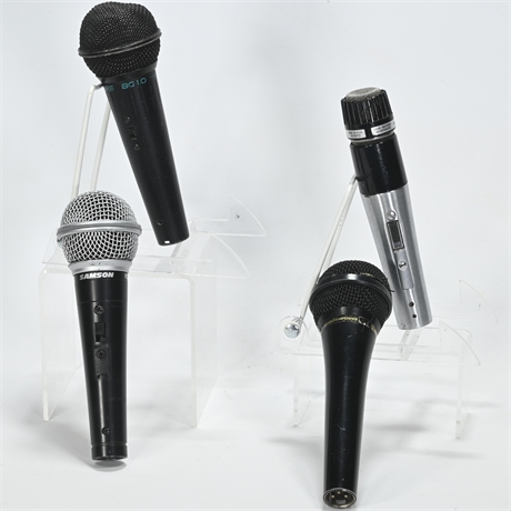 (4) Wired Microphones