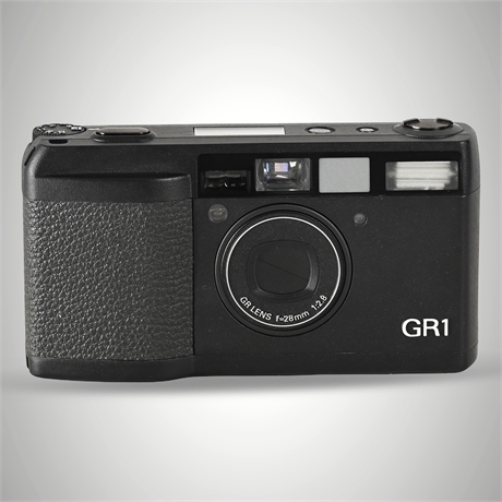 Ricoh GR1 35mm Film Camera – 28mm f/2.8 Lens, Manual Included