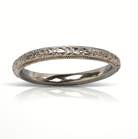 18K Antique Hand Engraved Band, Size 4