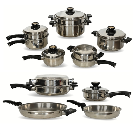 Kitchen Craft Cookware Set by West Bend