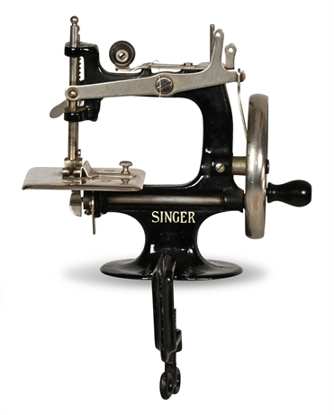 1920's Singer Child's Sewing Machine No. 20
