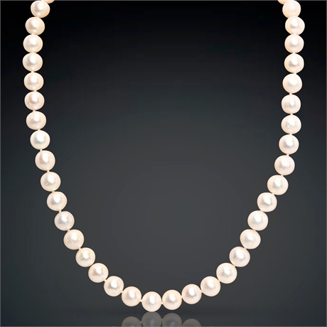 18" Graduated Freshwater Pearl Necklace