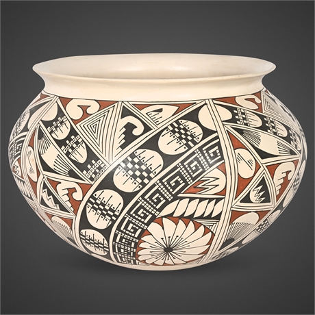 Miguel Bugarini Mata Ortiz Pottery Jar – Hand-Coiled Polychrome, 15"