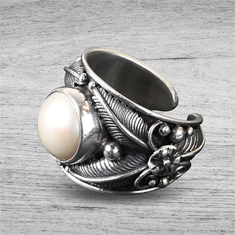 Sterling & Pearl Ring