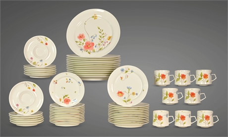 Mikasa 'Just Flowers' Dinner Service