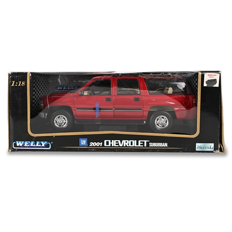 Welly 1:18 2001 Chevrolet Suburban LT – Die-Cast Collectible SUV