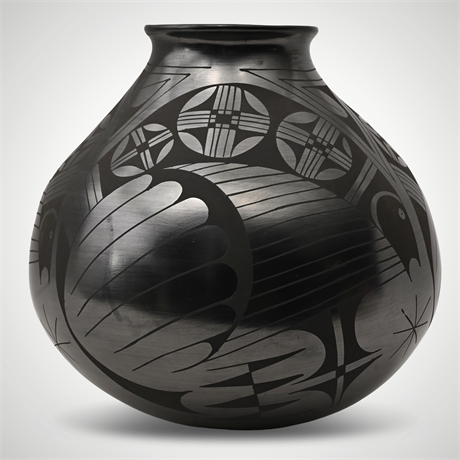 Jesus Peña Mata Ortiz Blackware Pot – Hand-Coiled, Signed, 11"
