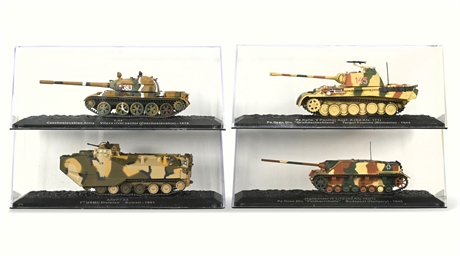 (4) 1:72 Military Tanks