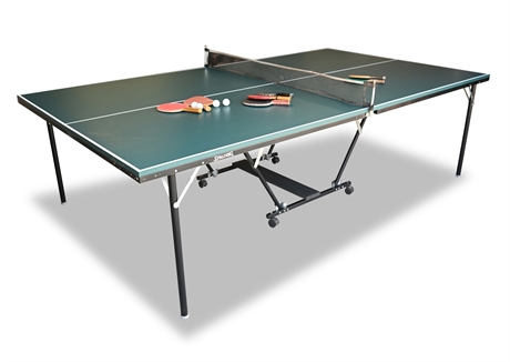Folding Spalding Ping Pong Table