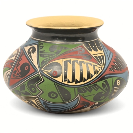 Mata Ortiz Polychrome Pottery Olla – Abstract Animal Motif with Stand