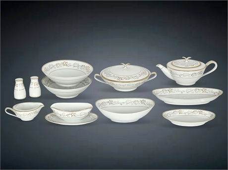 Noritake Stanwyck #5818 Serving Set – 11 Pieces, Gold Trim