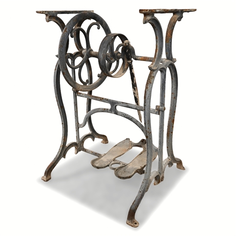 Wheeler & Wilson Cast Iron Treadle Base — Ornate Twin Pedals, 28"x22.5"x18"