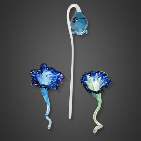 Mouth-Blown Art Glass Flower Trio – Sculptural Blue & Green Set