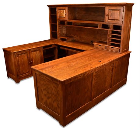 Executive Oak Panel Desk with Return and Hutch