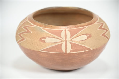 Vintage San Juan Pueblo Pot
