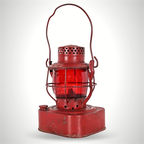 Dietz “Little Wizard” Lantern – N.Y. & Queens Electric Light & Power Co.