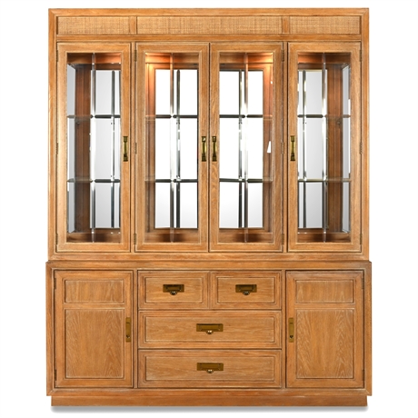 Stanley Ash Hutch and Buffet with Lighted Display