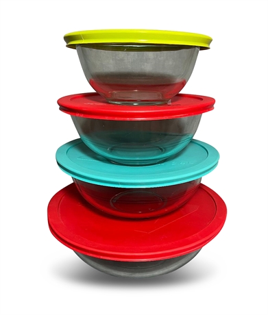 Pyrex Bowls - Set of 4