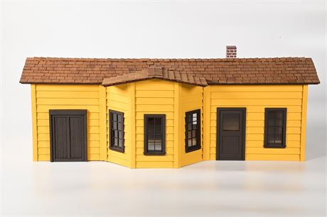 G-Scale Building