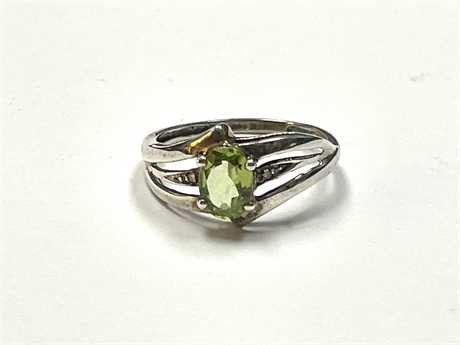 Sterling Silver Ring with Green Stone