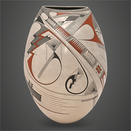 Nicolas Quezada Mata Ortiz Pottery Jar – 14" Hand-Coiled Polychrome Vessel