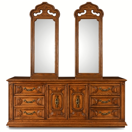 Thomasville Gallery Classics 9-Drawer Dresser with 2 Mirrors