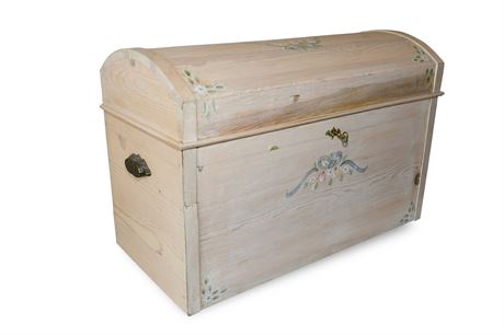 Cedar Lined Dome Chest