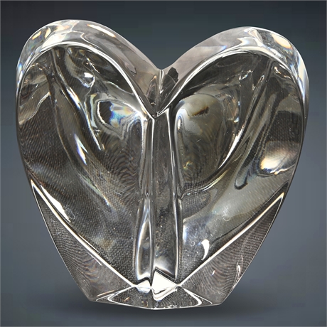 Atlantis 3D Crystal Heart Paperweight
