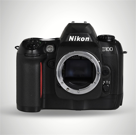Nikon D100 6.1MP DSLR Body, Original Box, Full Documentation Kit