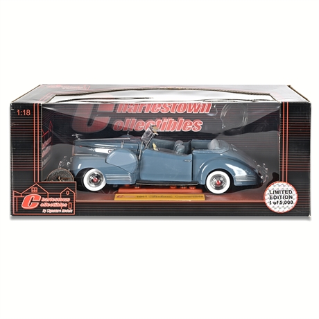 1941 Packard Convertible 1:18 Die-Cast Model by Charlestown Collectibles