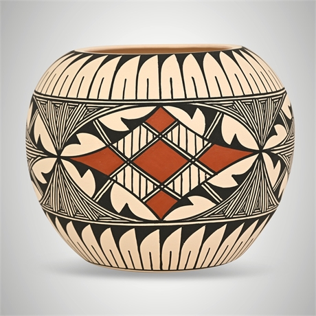 Enoch Joe Acoma Pueblo Polychrome Olla — Fine-Line Diamond & Star Design